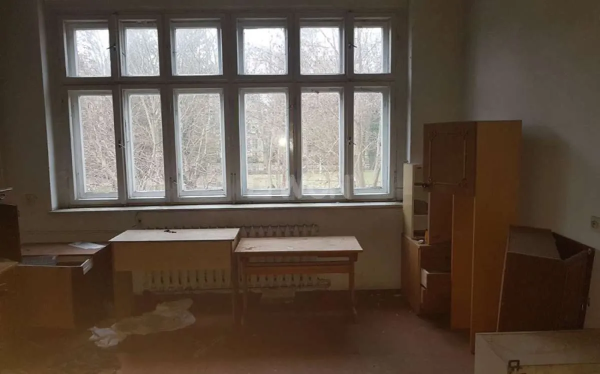 Obiekt komercyjny na sprzedaż Iłowa