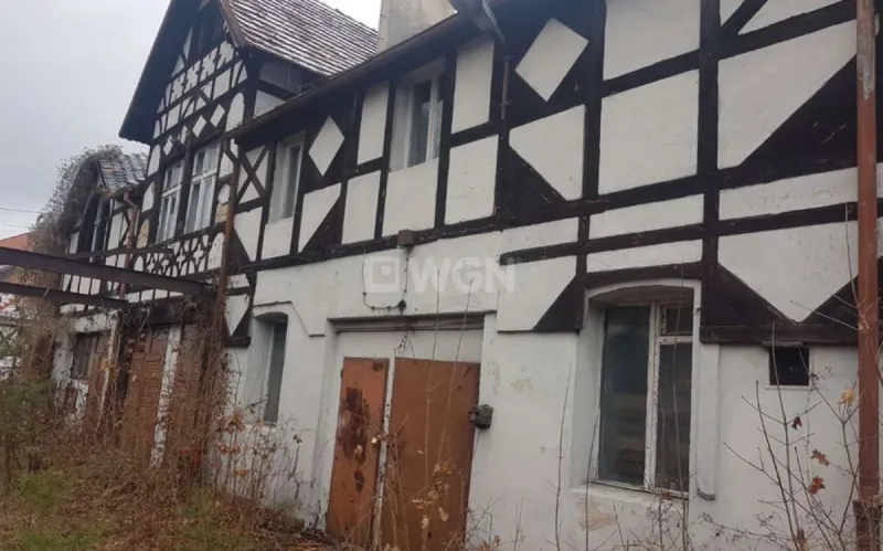 Obiekt komercyjny na sprzedaż Iłowa